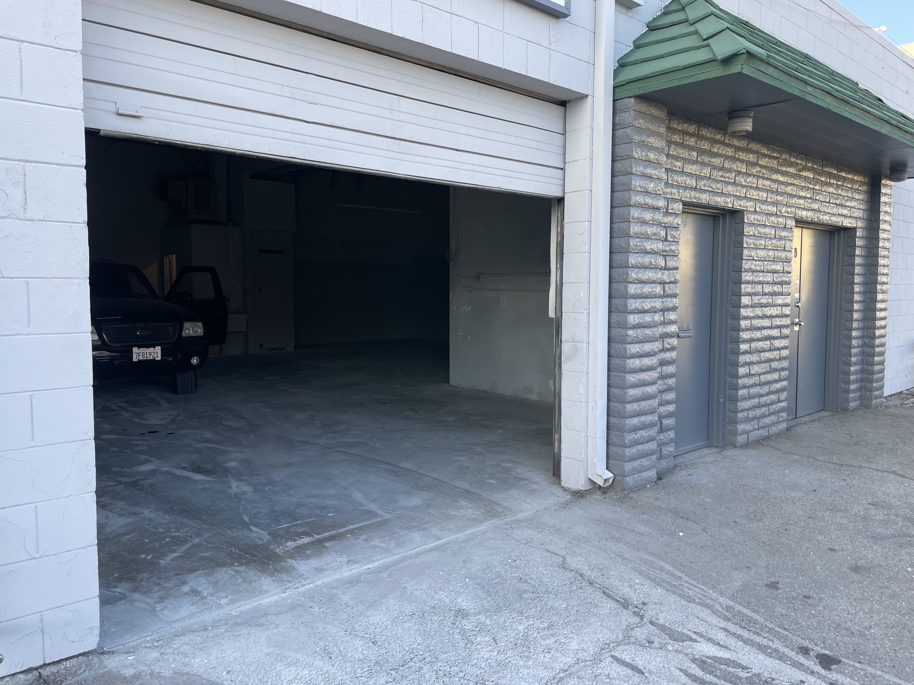 11017 Lower Azusa Road #A and #B